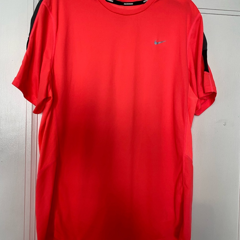 Nike Dry Fit T-Shirt
